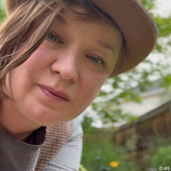 Volha — Co-founder and Creative Director of CarrotGamesStudios, creator of KiparukArt